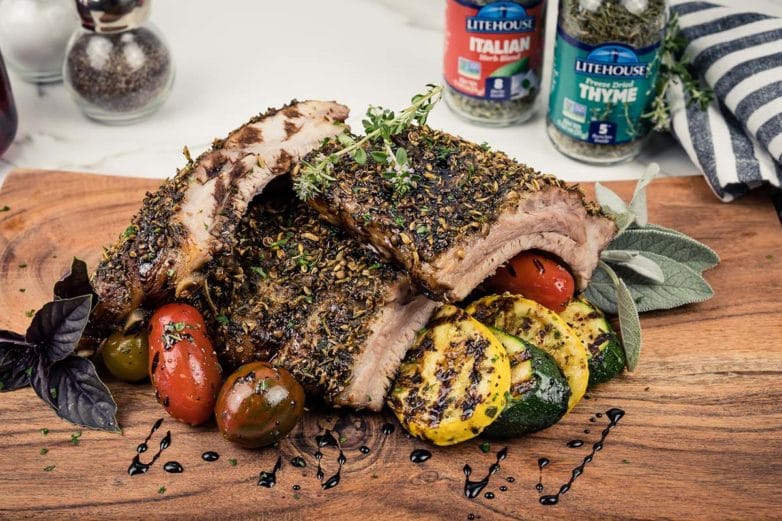 Tuscan-Style Spareribs with Balsamic Glaze ready to serve