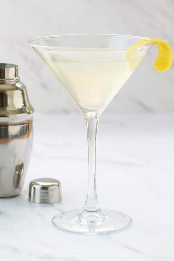 Easy Ginger Martini with Freeze Dried Ginger