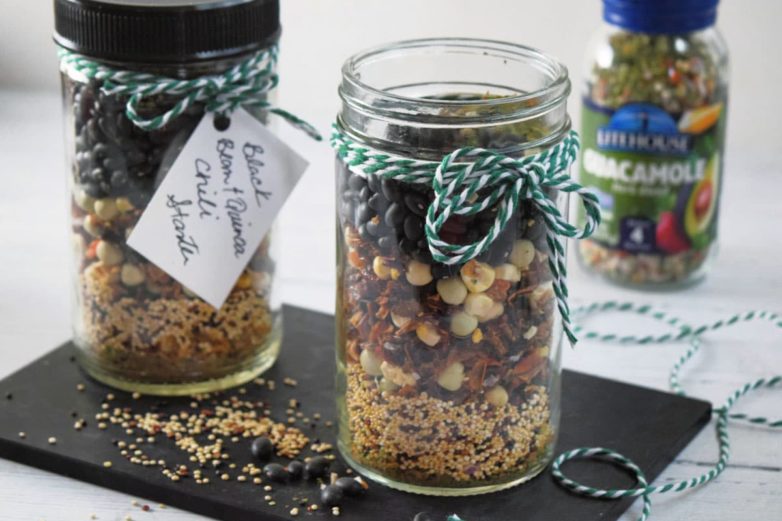 Black Bean & Quinoa Chili Starter with Guacamole Herb Blend