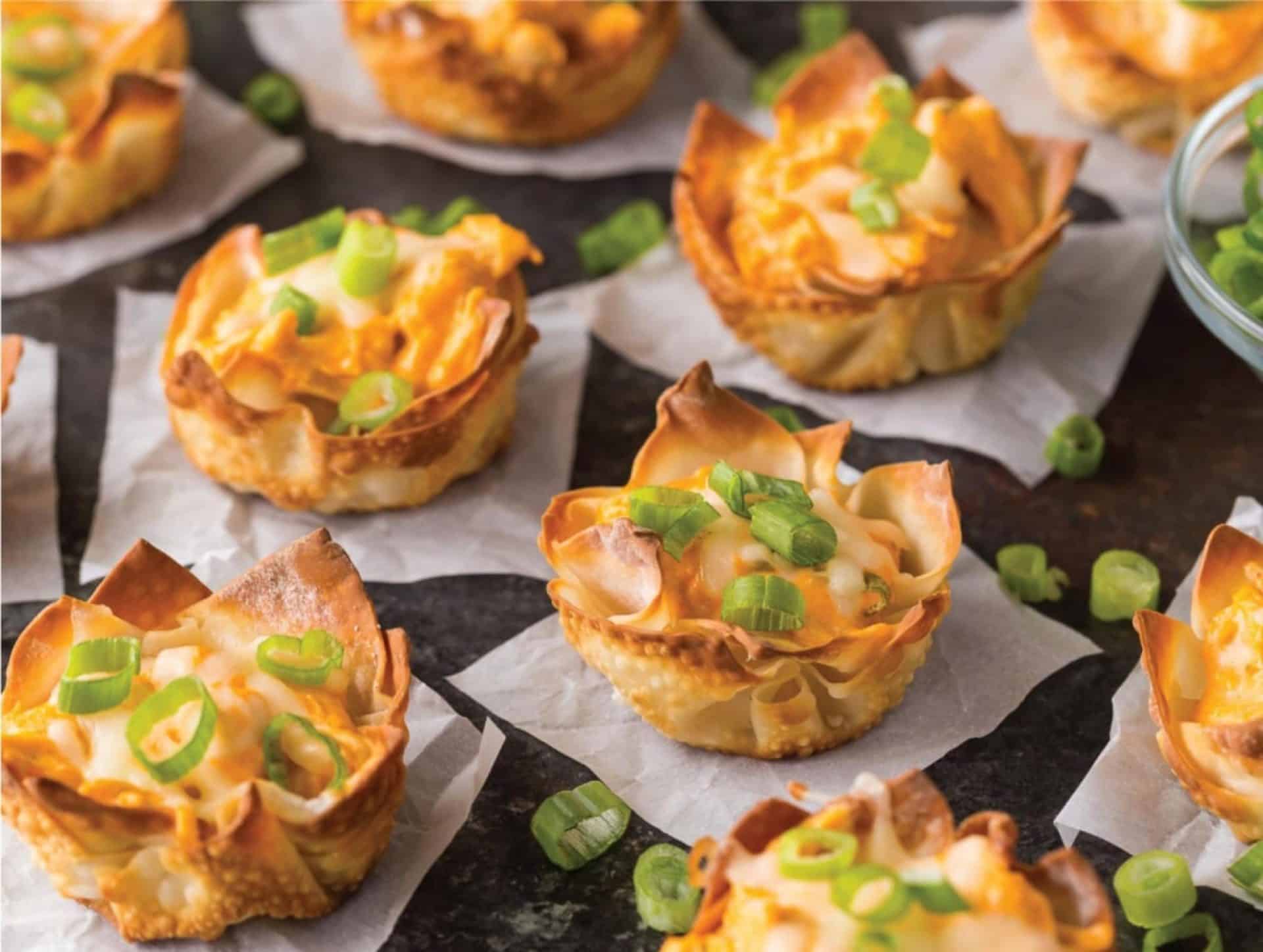 BUFFALO CHICKEN WONTON CUPS