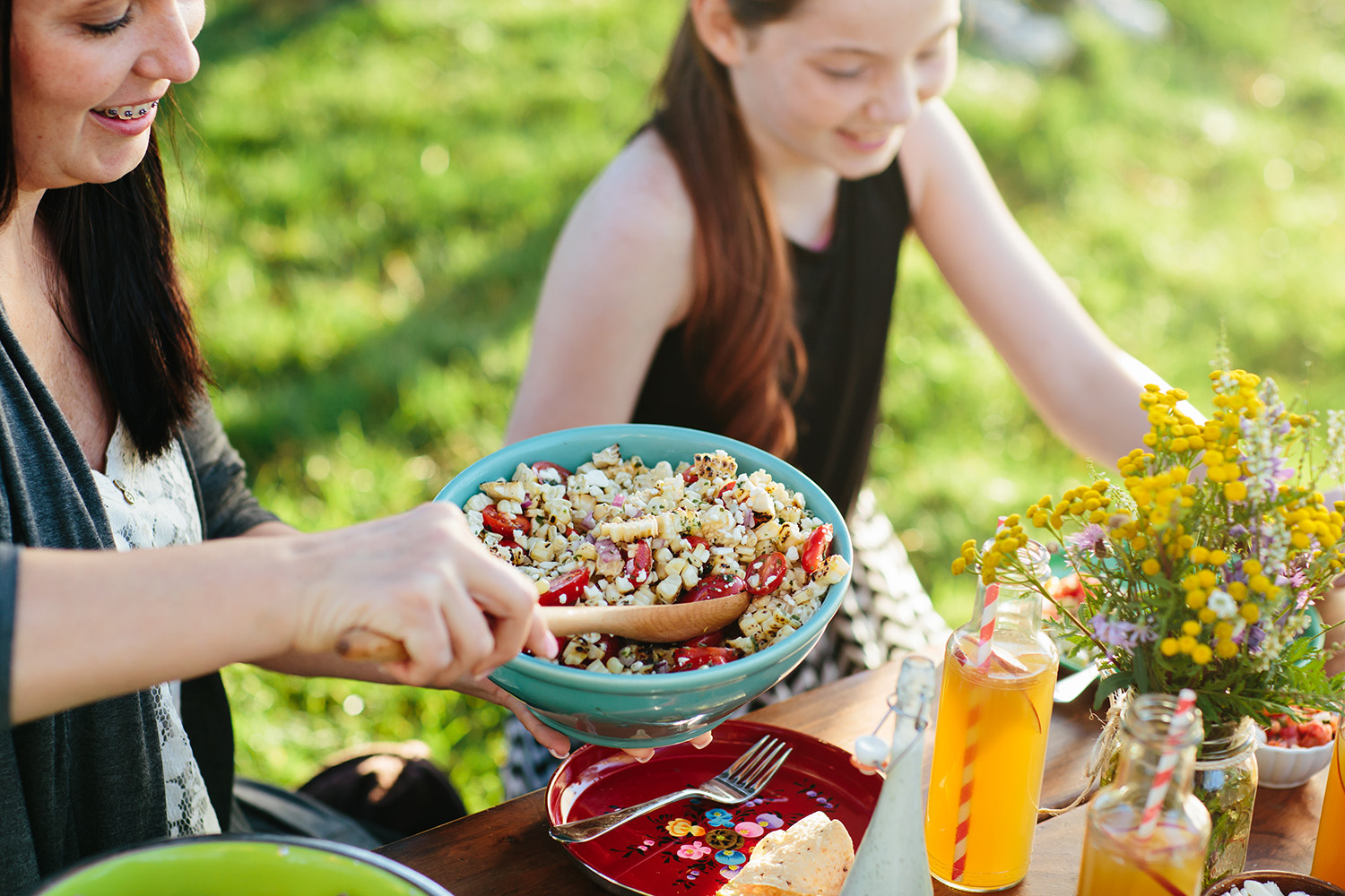Before you chow down on a delicious BBQ recipe from Litehouse, have a field day with the family